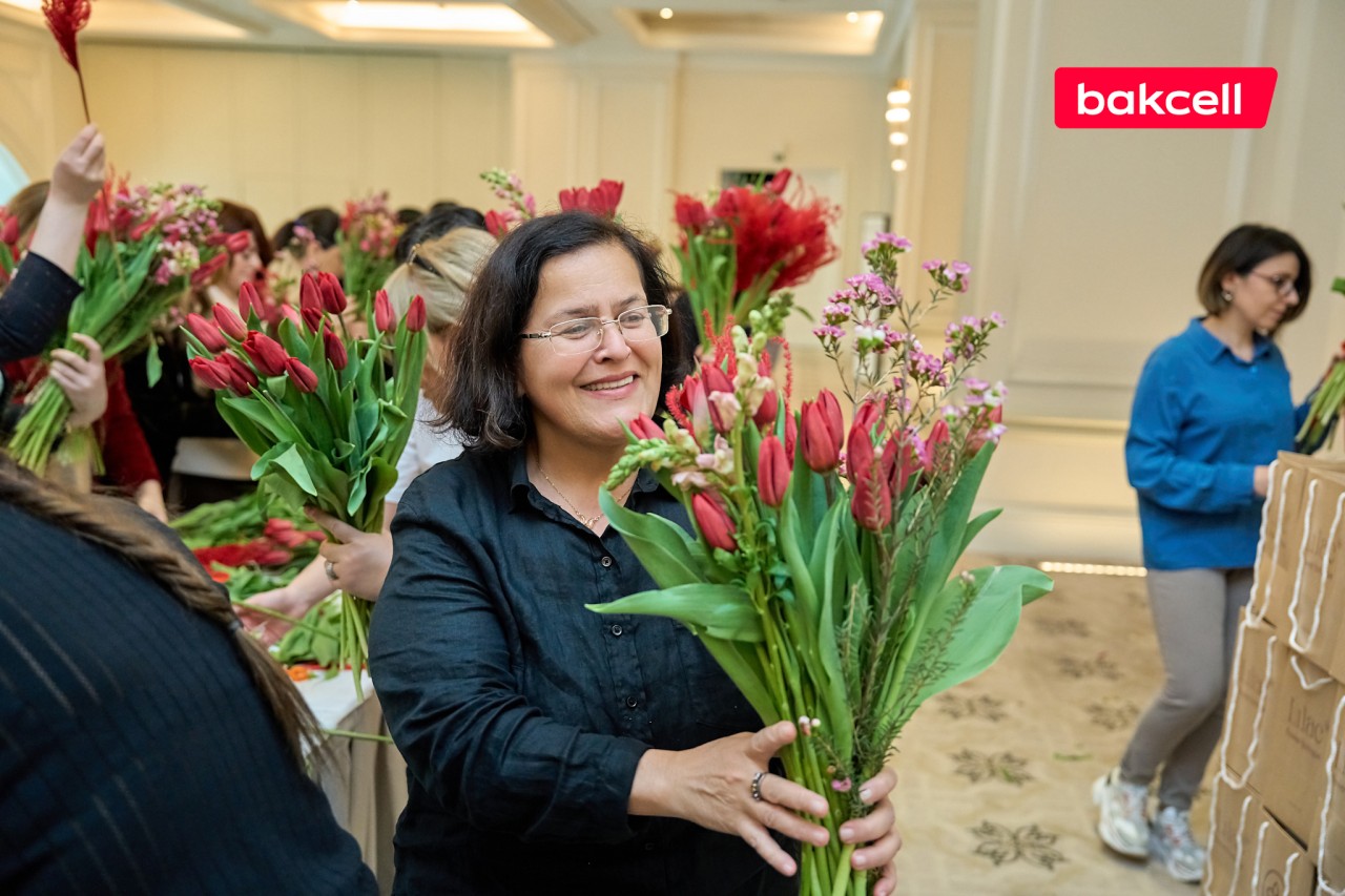 “Bakcell” xanım jurnalistləri 8 Mart münasibətilə təbrik etdi - FOTOLAR